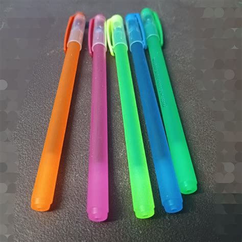 GOOD HANDWRITING SMOOTH HANDWRITING PEN WRITING PEN -SCENTED PEN ...