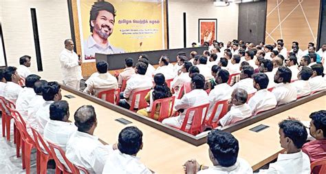 உலக பட்டினி தினம் | 234 தொகுதிகளிலும் ஏழைகளுக்கு உணவு: விஜய் கட்சி ...