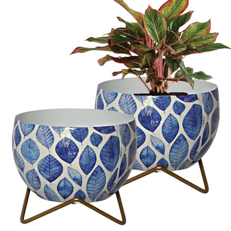 ecofynd Lena Metal Planter Pot with Stand, Modern Style Planter Set ...