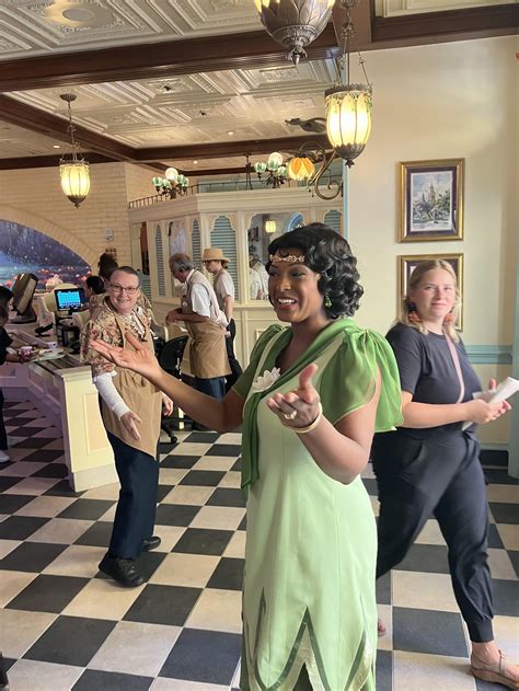 Tiana’s Palace Opens in Disneyland – Pictures, Menu — Joseph Writer ...