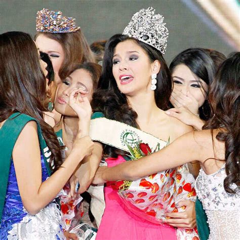 Jamie Herrel crowned Miss Philippines Earth 2014