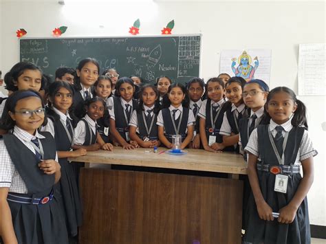 K. K. Wagh English School