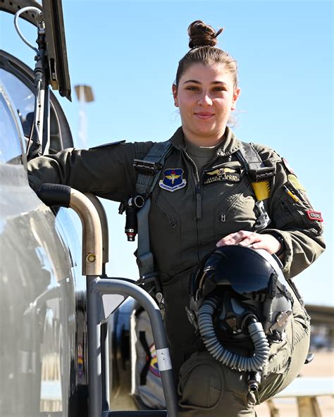 Laughlin graduates first female Lebanese fighter pilot > Air Education ...