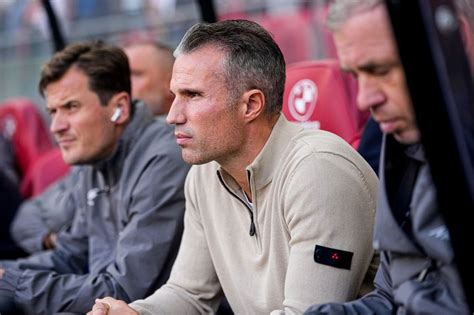 Unai Emery responds to major Robin van Persie claim after Aston Villa's ...