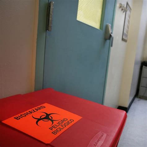New York Doctor Has Ebola - Health & Sports News