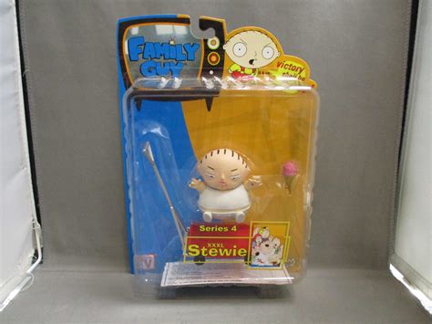 Mezco Family Guy Series 4 XXXL Stewie – Crowemag Toys