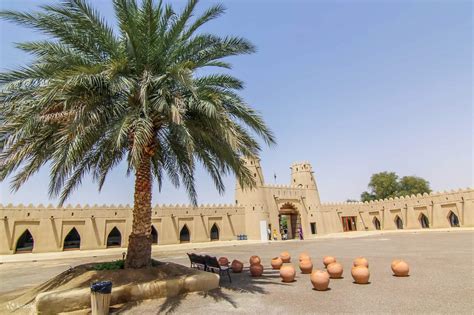 Al-Ain City Sightseeing Day Tour from Dubai with Lunch - Klook India