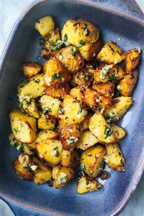 Garlic Roasted Butter Potatoes at Frank Keith blog