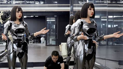 Realistic Humanoid Robots 的图像结果