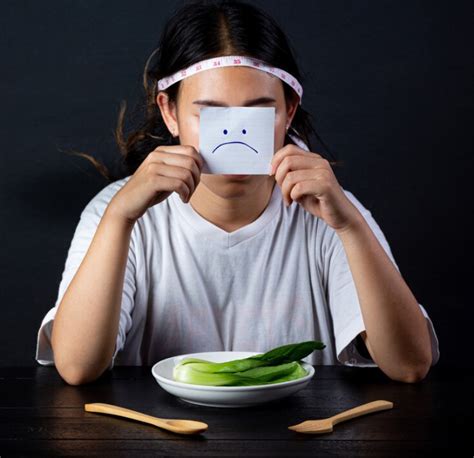 एनोरेक्सिया नर्वोसा क्या है? 22 वर्षीय आयशा की कहानी से समझें | What Is ...