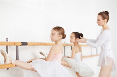 Virtual Ballet Lesson 的图像结果