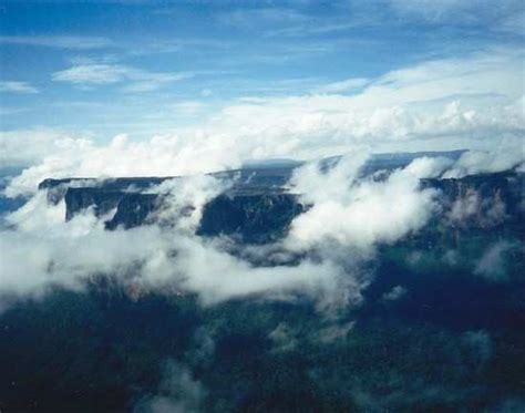 Tabletop mountains or tepuis of Venezuela | TimesTravel
