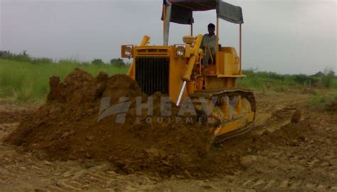 Dozer on Rent | Dozer for rent near me - Heavy Equipments