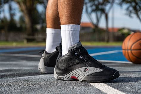 Cut in half: Reebok Answer IV Review (2023) | RunRepeat
