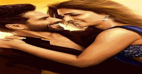 Shahid Kapoor's Top 10 dance songs that are unmatchable