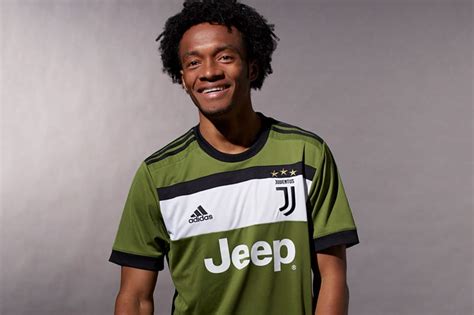 Kit on sale juventus 2017