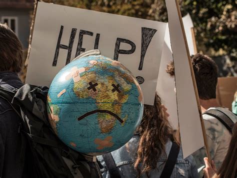 climate-change-eco-anxiety-therapy-mental-health-2 - Green Queen