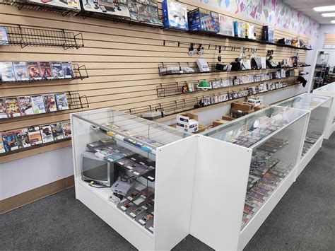 Local Game Store 的图像结果