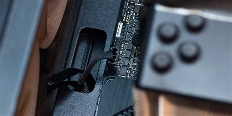 Computer Fans at Full Speed 的图像结果