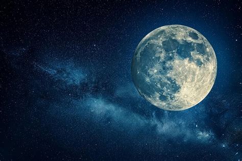 Remote View Moon 的图像结果