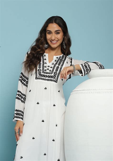 Adila Muslin Straight Kurta Online - Embroidered Chikankari Kurta ...