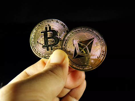 Correlatie tussen Bitcoin en Ethereum op laagste punt sinds 2021 - Newsbit