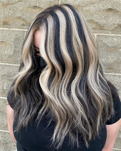 30 Head-Turning Ideas of Chunky Highlights to Update Your Look in 2026