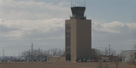 A flight instructor’s perspective of communication and trust when in ...