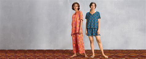 Amazon Brand - Myx Women's Floral A-Line 3/4 Sleeve Cotton Top : Amazon ...