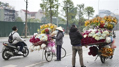 Vietnam asks Trump to delay implementation of tariffs while the two ...