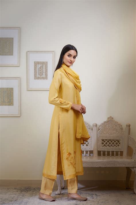 Mustard Kurta Set. – Shyam Narayan Prasad