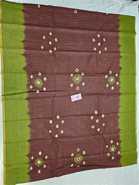Madurai Sungadi Cotton Small Checks Saree - Maroon with Green – Looms ...