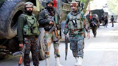3 Pakistani soldiers killed, 4 posts damaged in retaliatory firing by ...