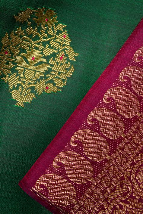 Pure Zari Kanjivaram Silk Saree - Stunned Motifs & Golden Borders ...
