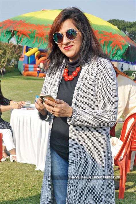 Pummy and Neena during the picnic organised by Rotary Club of Kanpur ...