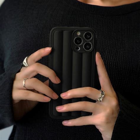 ROW BLACK – SUFFIRE