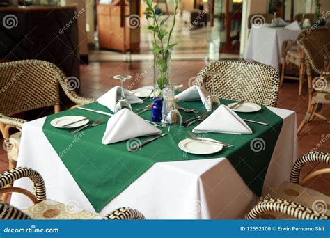 Restaurant Table Layout 的图像结果