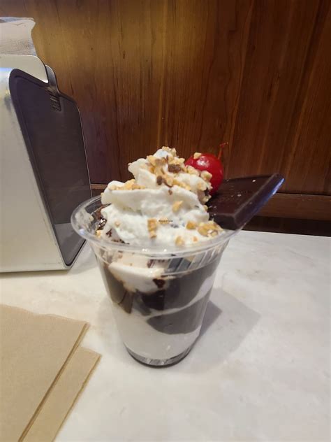 Ghirardelli Ice Cream & Chocolate Shop - Las Vegas | Review "Awful!" by ...