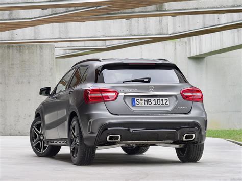 Fotos de Mercedes Clase GLA 250 4MATIC AMG Sport Package X156 2014