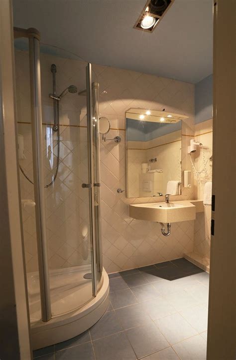 HOTEL TOURIST FRANKFURT - Hotel Reviews & Photos - Tripadvisor