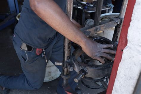 Automotive Tutorial 的图像结果