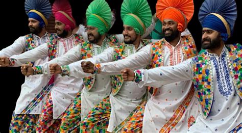 Buy Bhangra outfit | Bhangra outfit on rent-Bmpfire