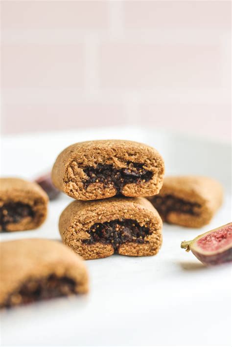 Healthy Homemade Fig Bars Recipe (Gluten-Free!) | Veggiekins Blog
