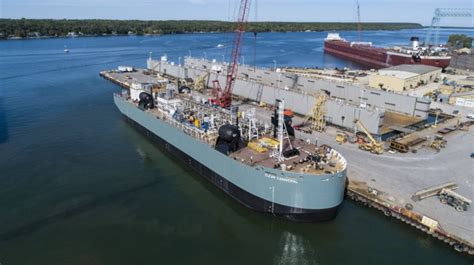 LNG Bunker Barge Clean Canaveral Delivered - VesselFinder