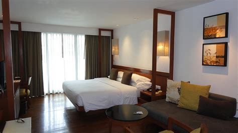 WOODLANDS SUITES (Pattaya) - Hotel Reviews, Photos, Rate Comparison ...
