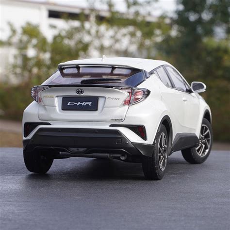 Original facotry 1:18 GACTOYOTA C-HR CHR TOYOTA 2021 yellow/white diec ...