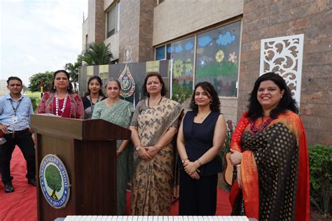 𝐃𝐚𝐲 𝟏 – 𝐀𝐕𝐒 𝐌𝐔𝐍 𝟐𝟎𝟐𝟓 🌍 The much-awaited AVS MUN 2025 commenced on 24th ...