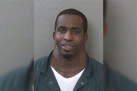 Mugshot of Florida man with massive neck goes viral