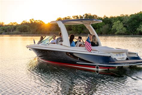 Chris Craft Boats Dealer | Boat Town | Austin & Lake LBJ