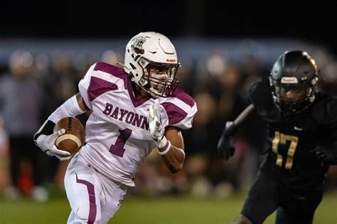 Ashe scores four as Bayonne shoots past Kearny - Football recap - nj.com